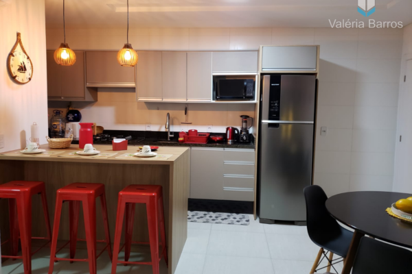 Apartamento MOBILIADO disponível para venda nos Ingleses! Ótima opção para investidores!